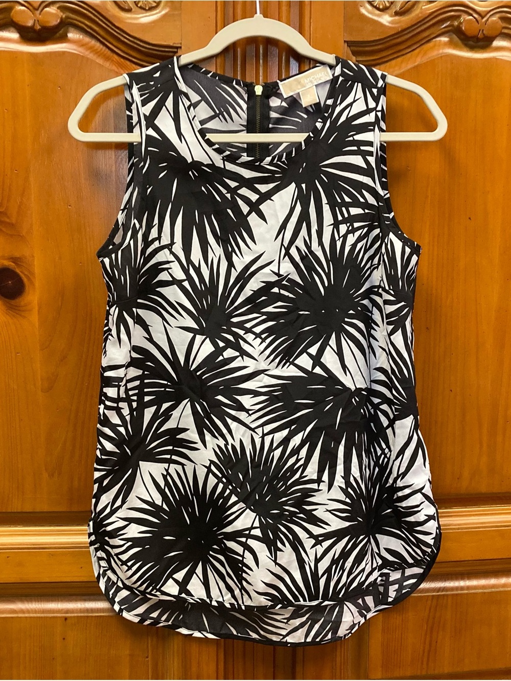 Michael Kors Black White Palm Print Sleeveless Blouse Size Small